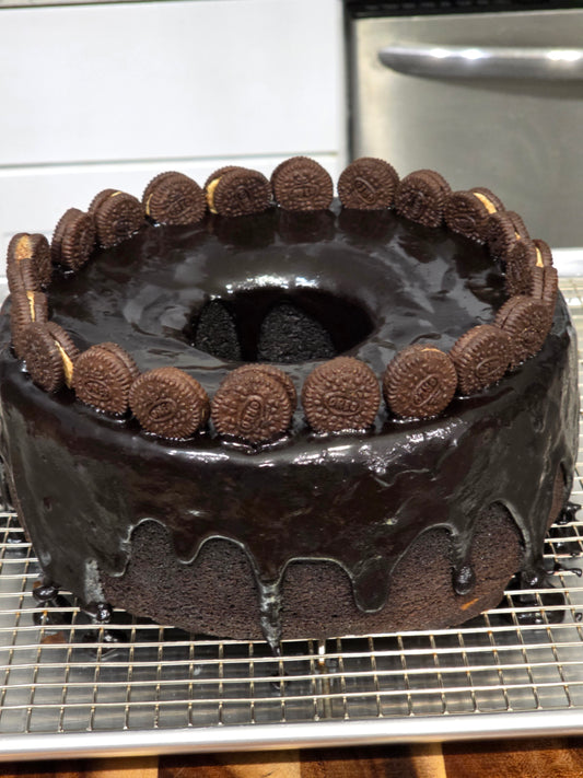 Cookies & Cream Pound Cake