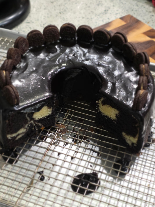 Cookies & Cream Pound Cake